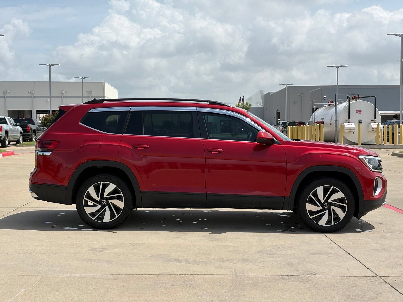 2024 Volkswagen Atlas 2.0T SE w/Technology