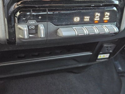 2025 RAM 2500 Tradesman Crew Cab 4x4 6'4" Box