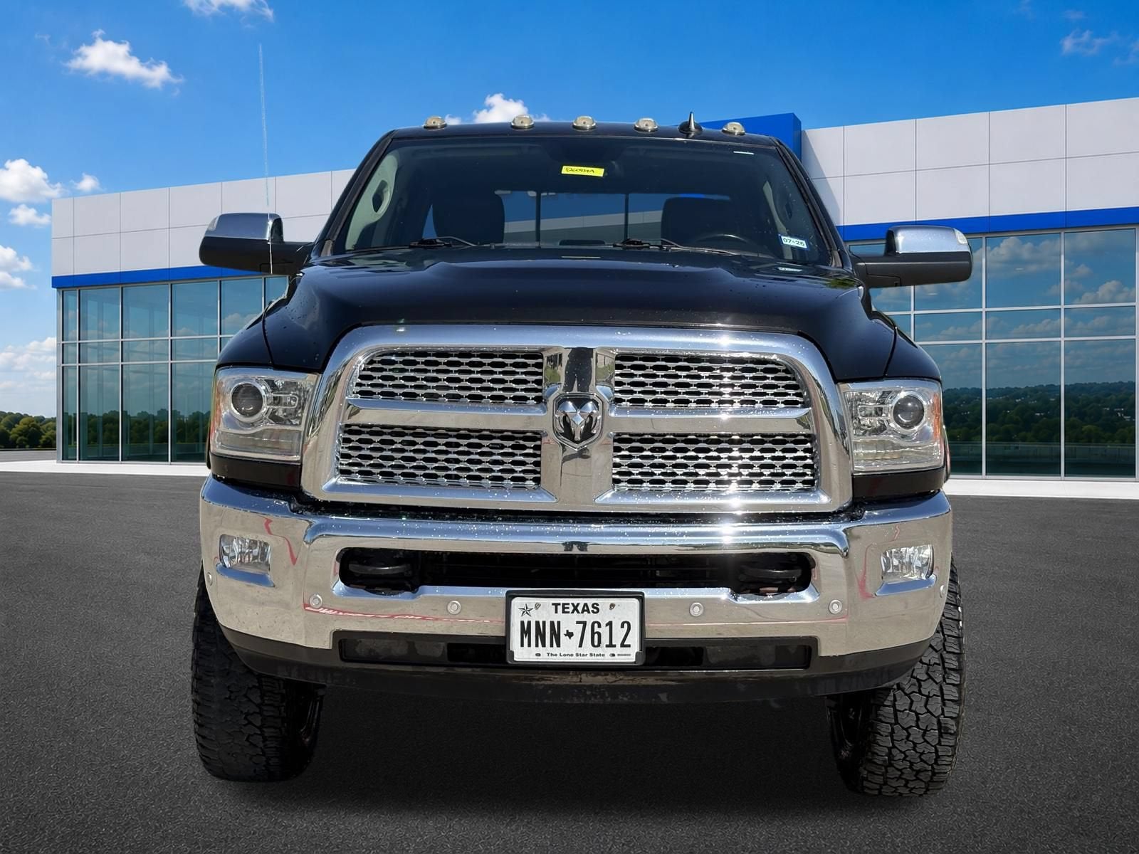 2018 RAM 2500 Laramie Crew Cab 4x4 6'4" Box