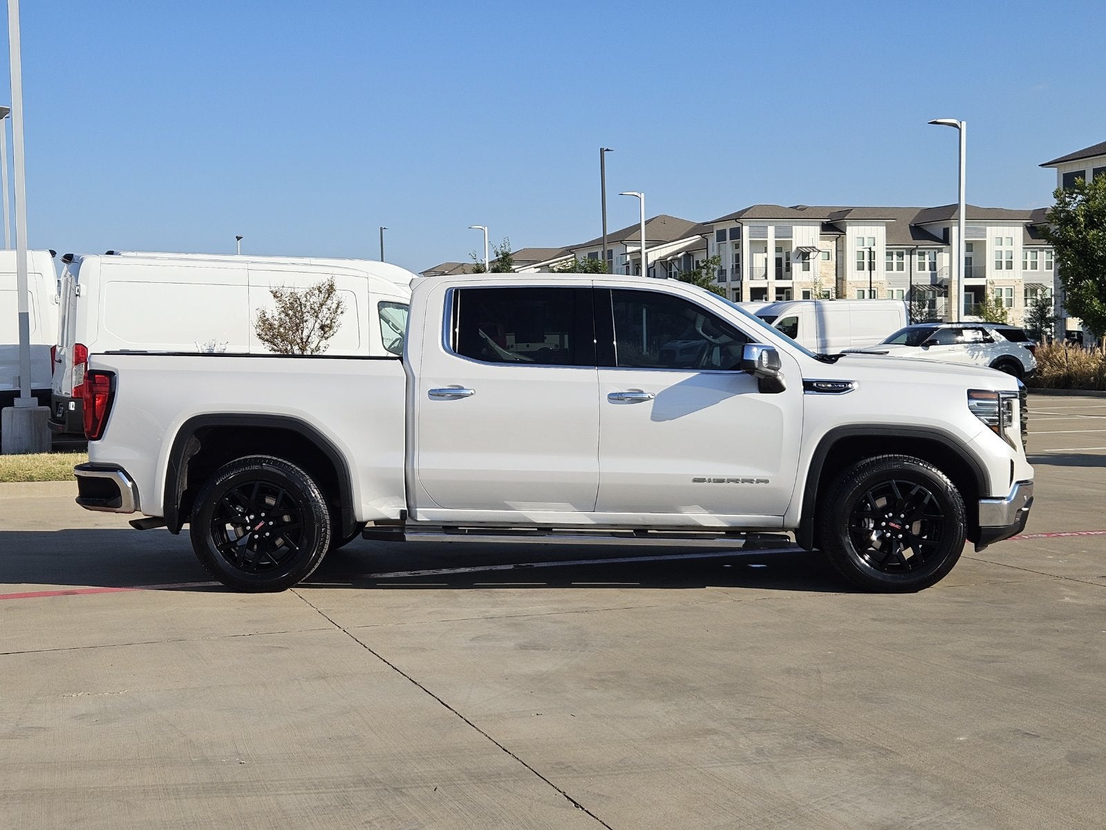 2024 GMC Sierra 1500 SLT
