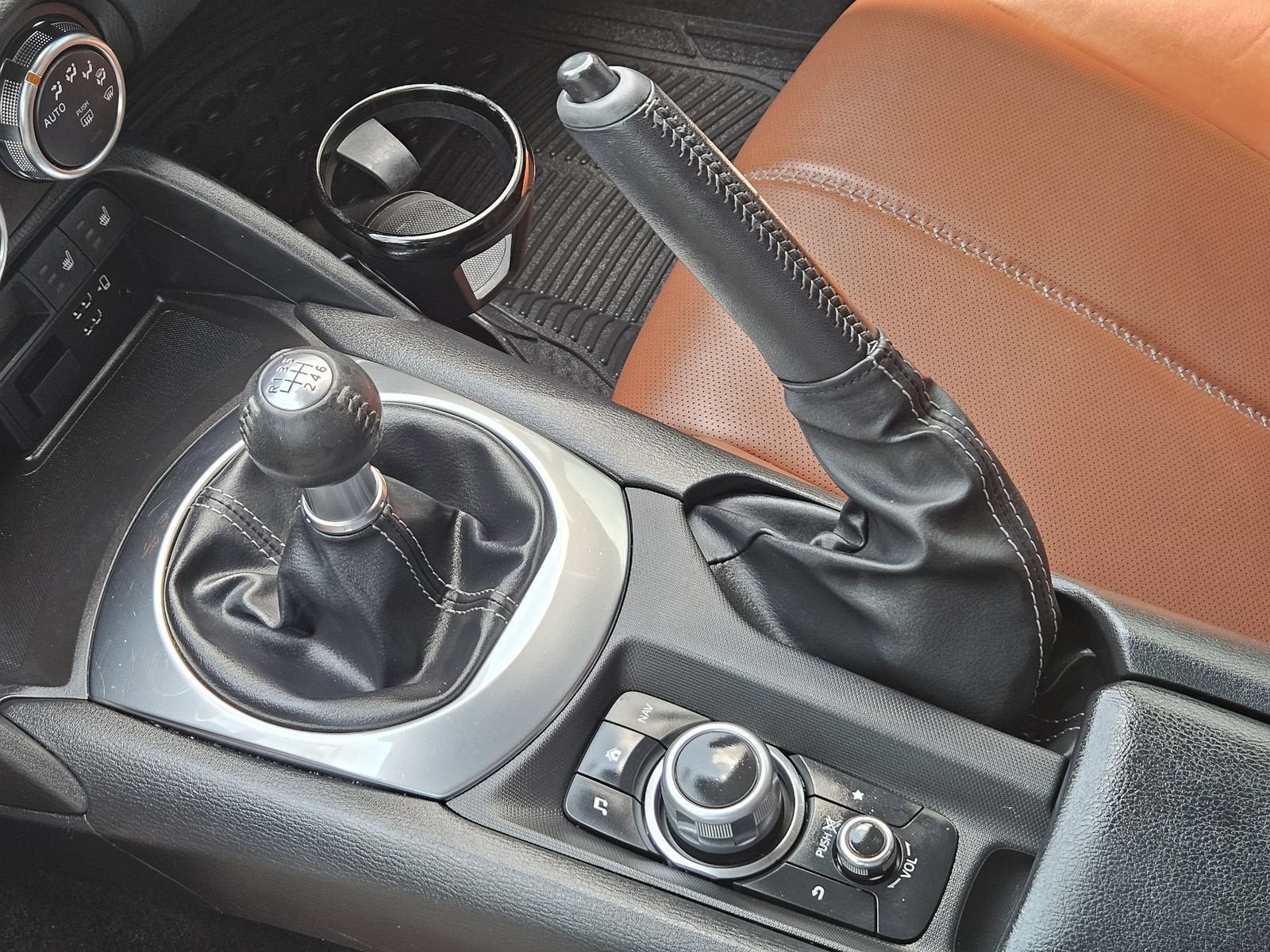 2022 Mazda Mazda MX-5 Miata RF Grand Touring