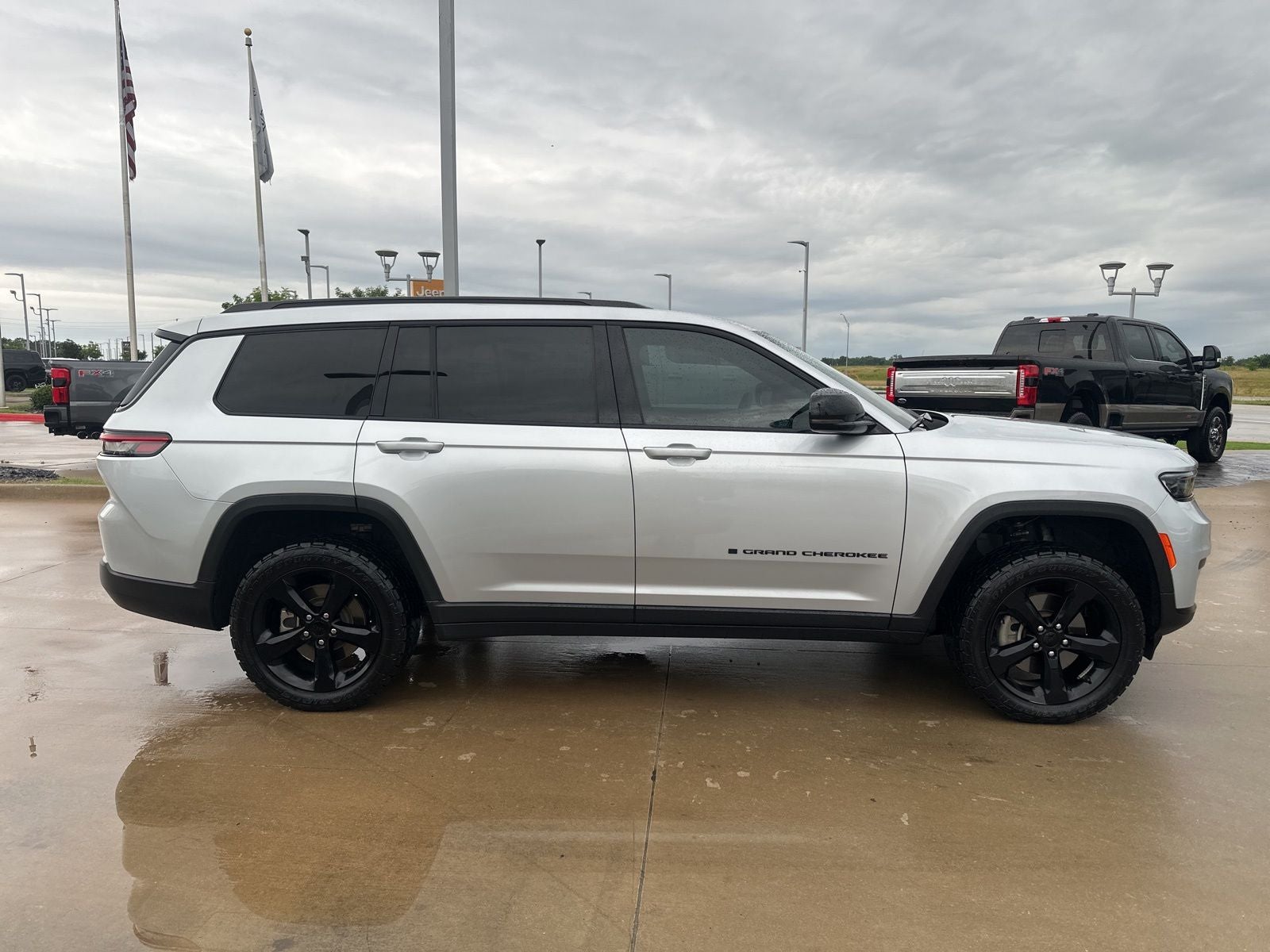 2023 Jeep Grand Cherokee L Altitude