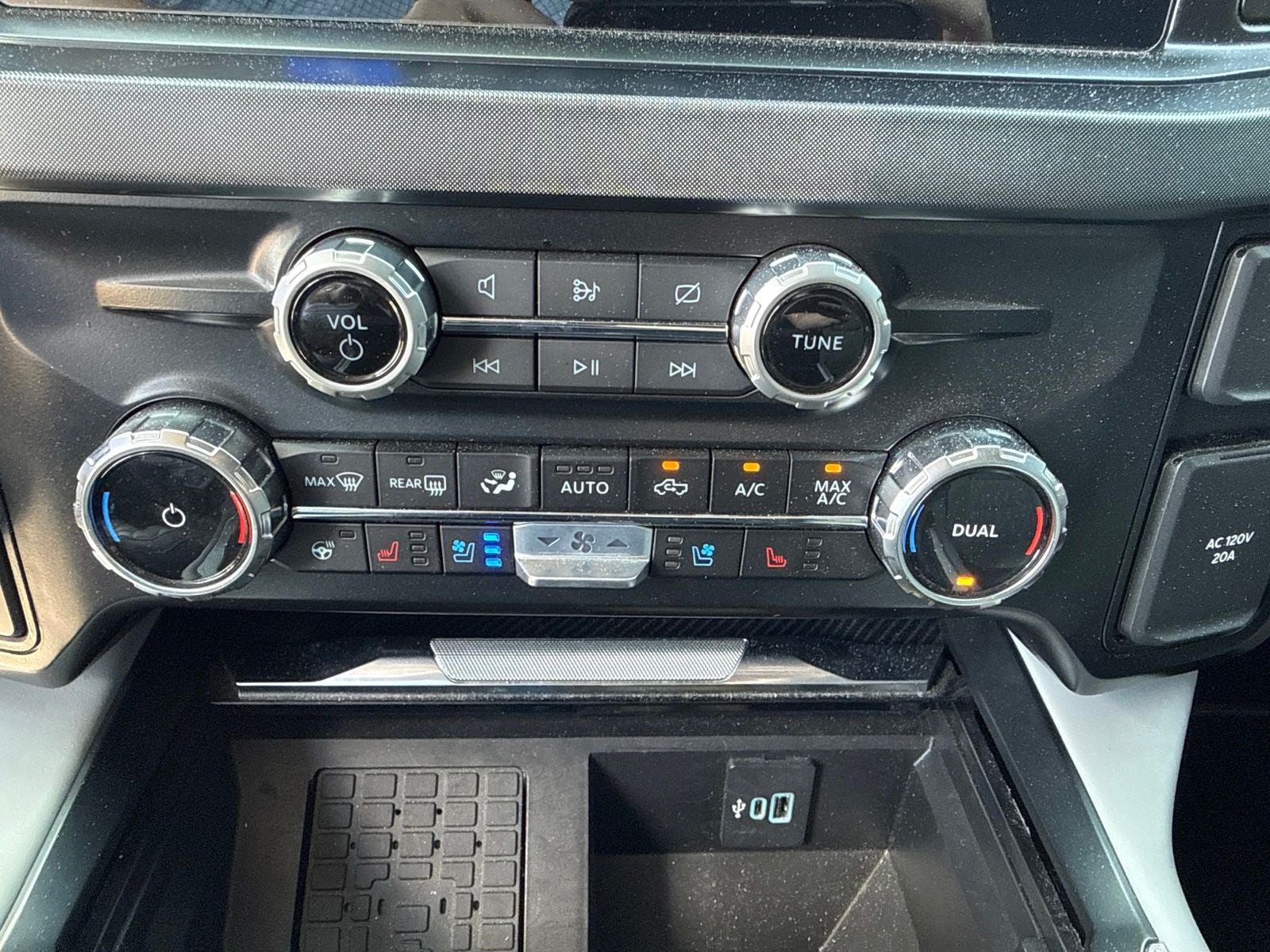 2024 Ford F-450SD Limited DRW