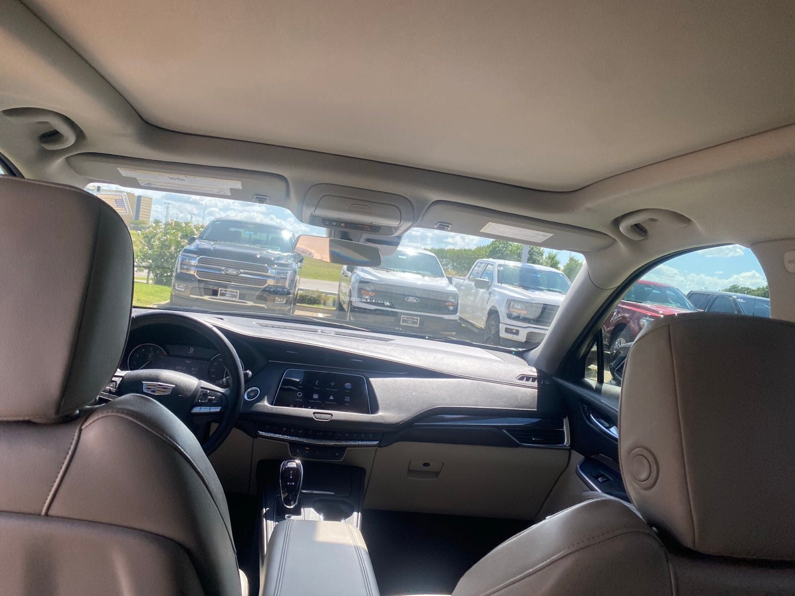 2023 Cadillac XT4 Luxury