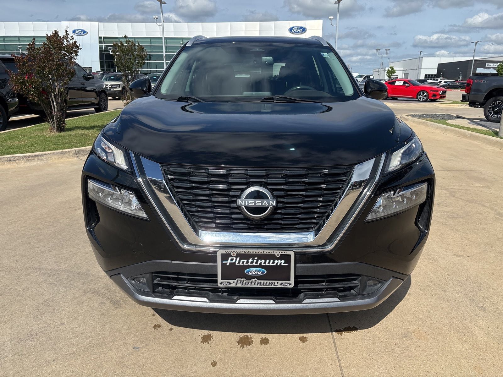 2022 Nissan Rogue SL