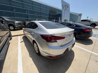 2020 Hyundai Elantra SE