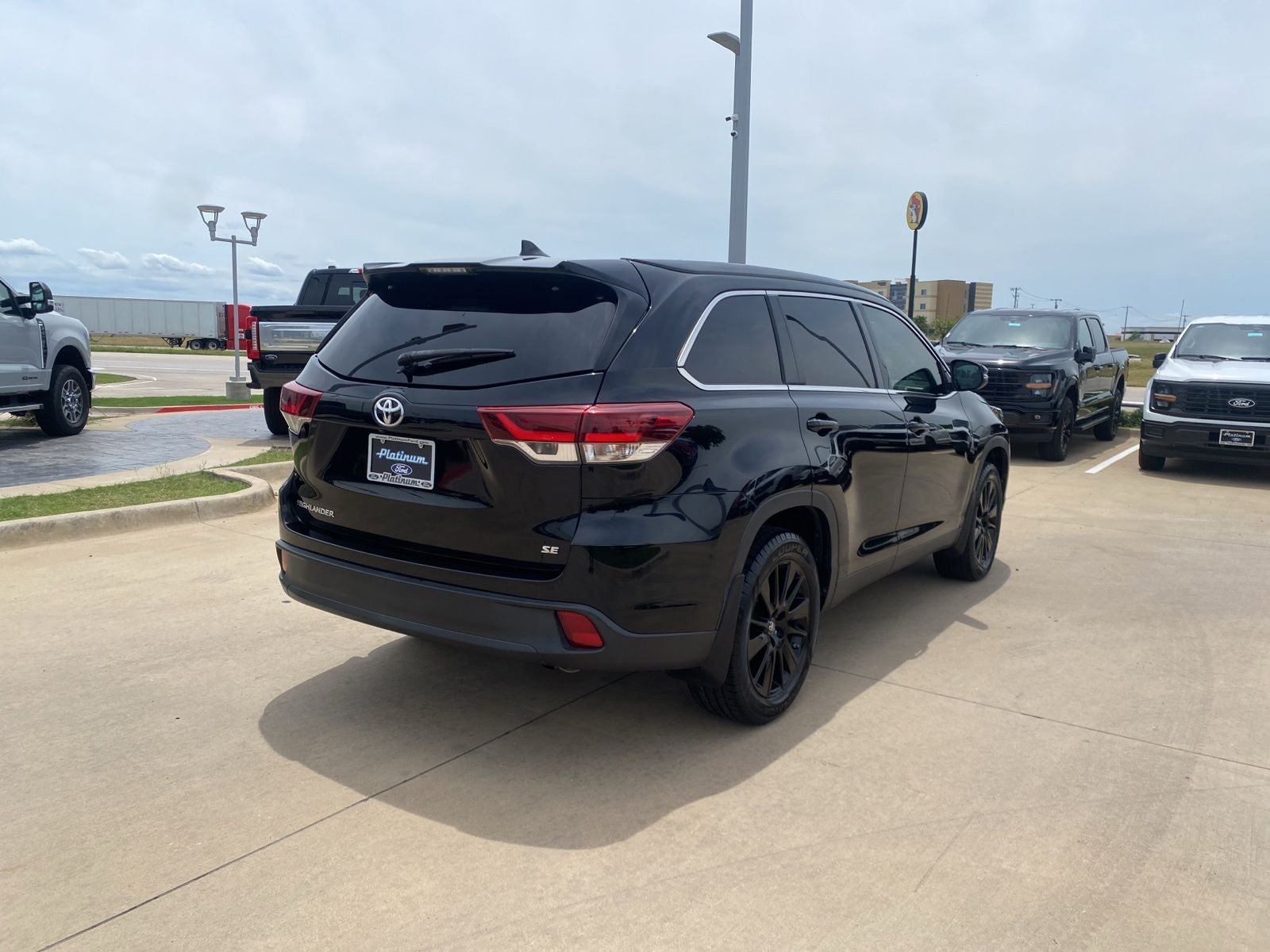 2019 Toyota Highlander SE