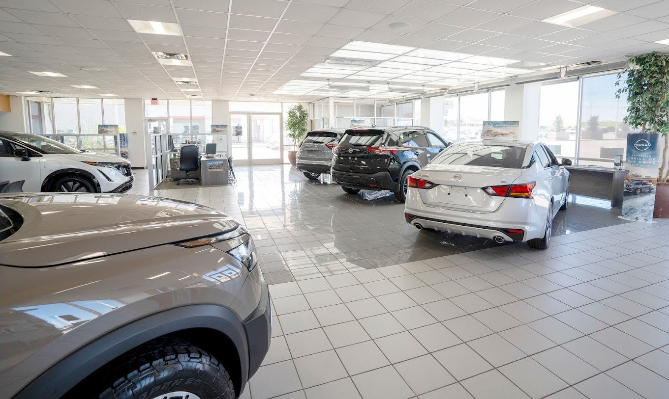 Platinum Nissan of Texoma Showroom